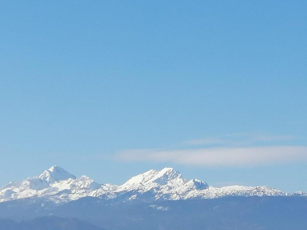 Wunderschöne Ferienwohnung mit Blick auf die Karawanken Zgornje Gorje Exterior foto